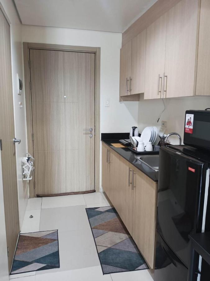 Breeze Residences - 1Br Unit With Balcony -Top Floor Manila Exterior foto